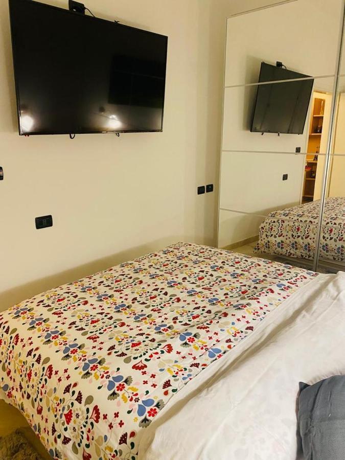 Veba Ferrara Centro Apartment Bagian luar foto