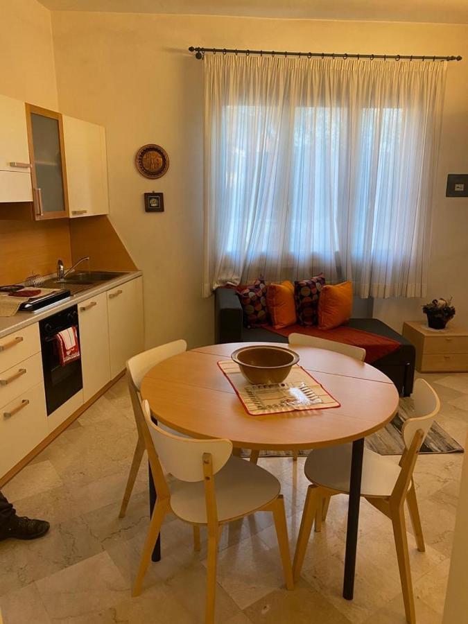 Veba Ferrara Centro Apartment Bagian luar foto